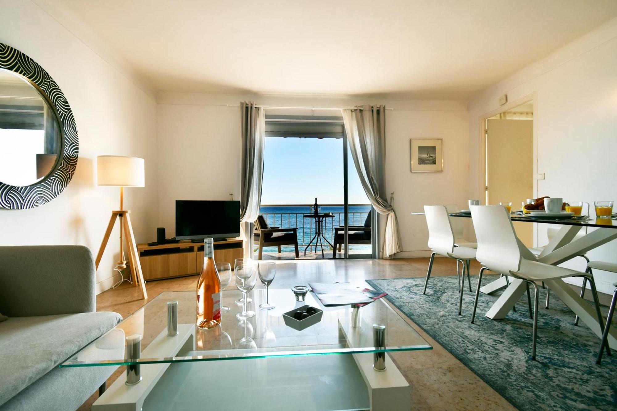 Plage Du Midi- Vue Sur Mer Standing Presta คานส์ ภายนอก รูปภาพ